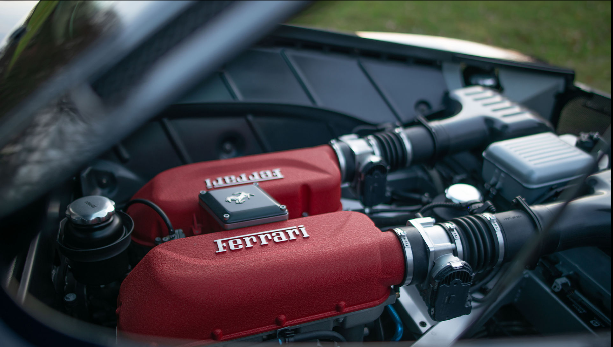 Ferrari_engine_Art of car storage